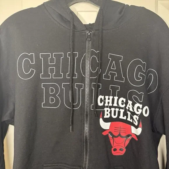 Chicago Bulls Hoodie Women’s Full-Zip Soft Fleece Long-Sleeve Black Large - Picture 2 of 8